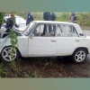 Подростки в Брянске угнали «ВАЗ» и врезались в дерево