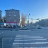 Женщину с трехлетней малышкой сбили на пешеходном переходе в Новосибирске