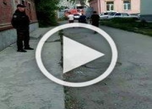 У отдела по вопросам миграции на ВИЗе «дружинники»...