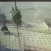 В Дагестане неадекватка бросалась на людей и в итоге была задержана полицией.