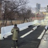 Гигантскую горку начали строить в парке Маяковского