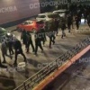 В подмосковных Люберцах более ста активистов «Русской дружины» в масках устроили массовый марш на одной из улиц города.