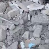 Кадры не для слабонервных: момент, когда спасатель обнаружил тело погибшего ребёнка в горах строительных обломков во взорвавшемся доме в Саратове