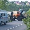 В Привокзальном районе, недалеко от поликлиники, перевернулась фура