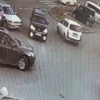 Максимальный фейл от водителя из Иркутска: его легковушка перевернулась после заезда на бордюр.