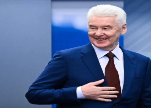 «Каждый год переносить столицу нашей родины в разные регионы и глядишь, все счастливо заживут»
