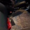 На трассе в автомобиль неожиданно прилетела тормозная колодка от грузовика....