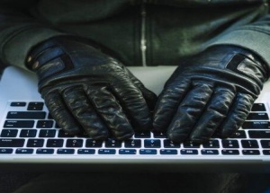 Двое новосибирцев получили сроки за призывы к терактам в Telegram В...
