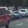 Вот почему важно смотреть в зеркала, при выходе из машины :