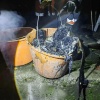 В Парголово третьи сутки устраняют засор канализации на Михайловской дороге....