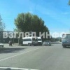 Микроавтобус столкнулся с легковушкой в Минусинске на перекрестке Абаканская-...