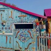 В Бражном супруги украсили усадьбу мозаикой из пластиковых крышек Усадьба...