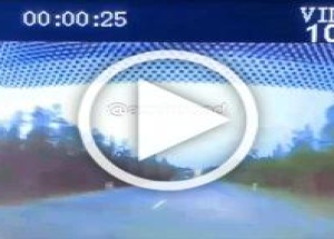 В Якутии водитель дважды чуть не попал в ДТП. 🚘 Источник:...