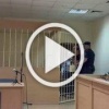Суд арестовал на два месяца девушку, которая сняла, как треш-стримерша помочилась на паспорт РФ в Петербурге.