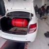 Парень установил в Lada Granta сразу три метановых баллона — теперь на дешёвом топливе машина может проезжать до 1000 километров без дозаправки.