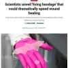 Учёные из США создали «живой» пластырь, который помогает ранам заживать быстрее.
