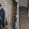 В Заельцовском районе Новосибирска местный житель залил бетоном вход в подвал многоэтажки, устав бороться с ТСЖ