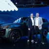 Volkswagen официально запустил продажи нового Atlas — большого семейного кроссовера с заявкой на борьбу с китайскими конкурентами.