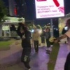 Толпа скейтеров подралась с мужчиной
