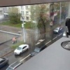 В Перми курьер на мопеде ногой ударил прохожего, который мешал ему проехать по тротуару