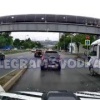 🗣Во Владивостоке на Чуркине водитель седана вылетел с дороги и едва не снес...