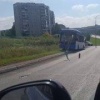 В Новоильинском районе Новокузнецка пассажирский автобус снес фонарный столб....