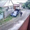 Чтобы не платить за вывоз мусора, пятигорский дачник достал пистолет-пулемет...