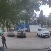 Дворник в Орске продолжил уборку после падения под машину