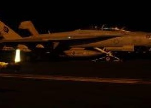 Обычная ночь на Ближнем Востоке: США нанесли удары по 140 военным объектам...