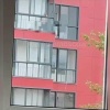 В Москве женщина сняла на видео мужчину, который мастурбировал на балконе на...
