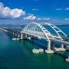 Электрокарам и гибридным авто запретят проезжать по Крымскому мосту. Причина...
