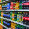 В России хотят запретить продажу сладких газированных напитков россиянам до 18 лет.