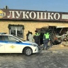 Водитель Ниссана Скайлайн влетел в продуктовый магазин на...