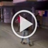 В Калуге водитель и пассажир автобуса устроили драку на остановке.