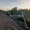 Более 100 человек восстанавливают размытую железную дорогу на перегоне...
