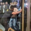 В Казани в клубе «Drink Mall Korston» произошла драка между охранником и...