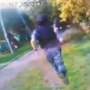 Пьянчуга порезал двух человек у красноярской школы, в которой делал ремонт