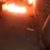 В Индии мужчина сделал предложение девушке, но она отказала, тогда он расстроился, облил себя бензином и поджог.