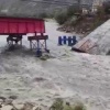 Красный мост, соединяющий горные районы Дагестана с республикой, повторно обрушился после сильного паводка
