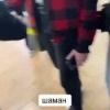 «Мефедрон не употребляете?» В сети вирусится видео с SHAMAN, который встретил в ТЦ поклонников и спросил, не употребляют ли они наркотики.