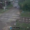 В Азии мужчины на мопеде хотели проскочить перед поездом, но погибли