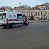 На Яузском бульваре полуголый мужчина пытался напасть на сотрудников скорой...