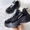 Проститутка украла кроссовки Balenciaga у клиента в Новосибирске. Мужчина,...