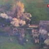 Подвалы полуразрушенных домов с засевшими внутри всушниками разлетелись от высокоточных боеприпасов 