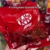 KitKat выкатил конфеты в форме болидов Формулы-1 — пачка из 5 штук за продаётся зарубежом всего за 190 рублей.