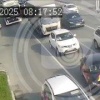 Водитель устроил ДТП в Новосибирске, пытаясь проехать сразу через четыре полосы