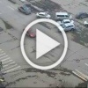 В Челябинске автомобилист столкнулся с автоледи на перекрестке