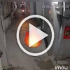 Во Вьетнаме мужчина хотел изнасиловать девушку посреди улицы, но пока он раздевался, она уже ушла, а его потом арестовали, вычислив по камерам.