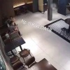 Во Вьетнаме молодой человек убил свою девушку и себя в ресторане. Затем он лег рядом с её телом, обняв его, чтобы уйти из жизни с ней