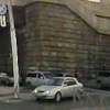 Непрофессиональный «прыжок веры» совершил парень с Октябрьского моста на тротуар на улице Большевистской. Судьба и здоровье экстремала неизвестны.